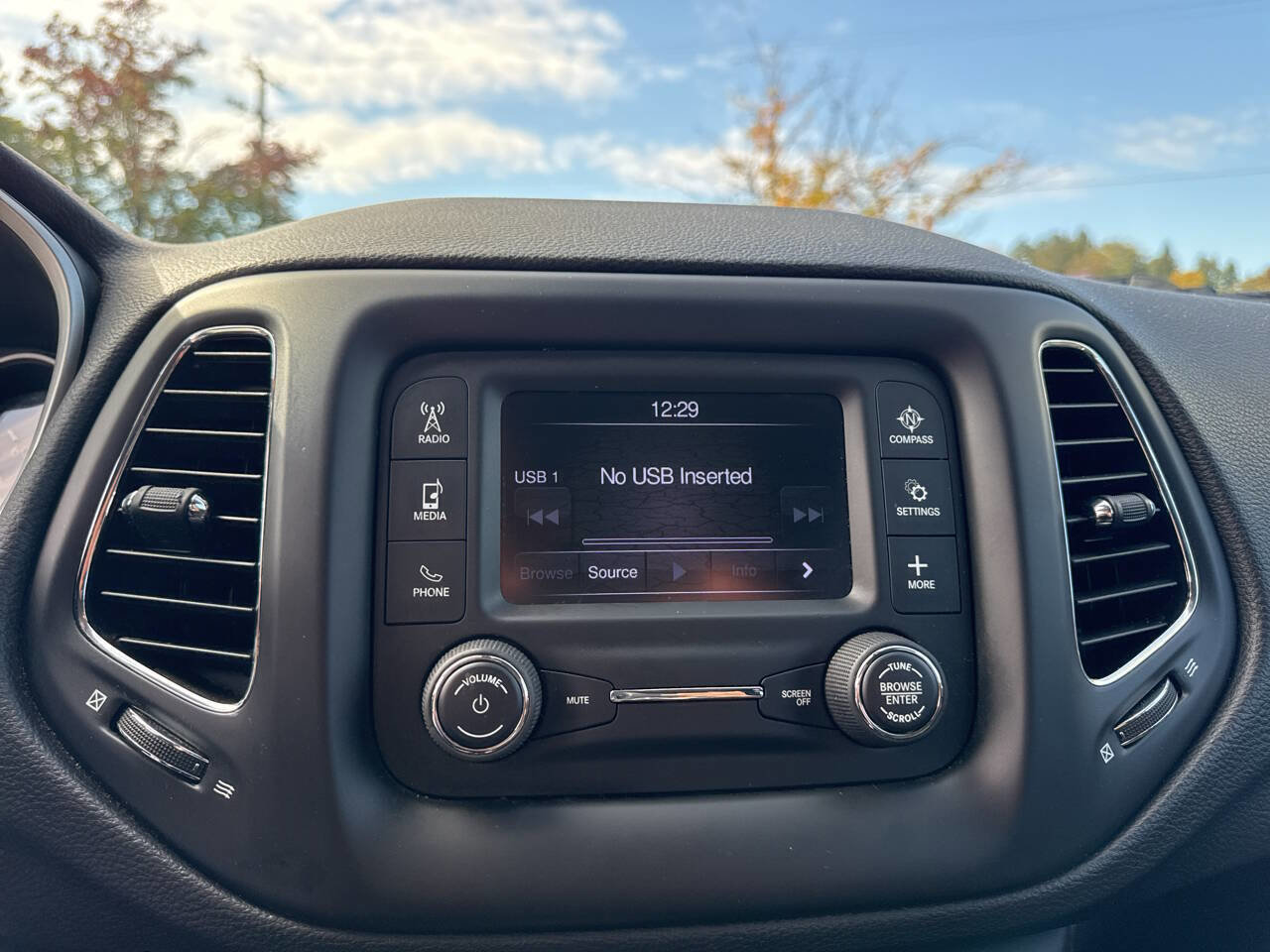 Used 2018 Jeep Compass Sport image 26