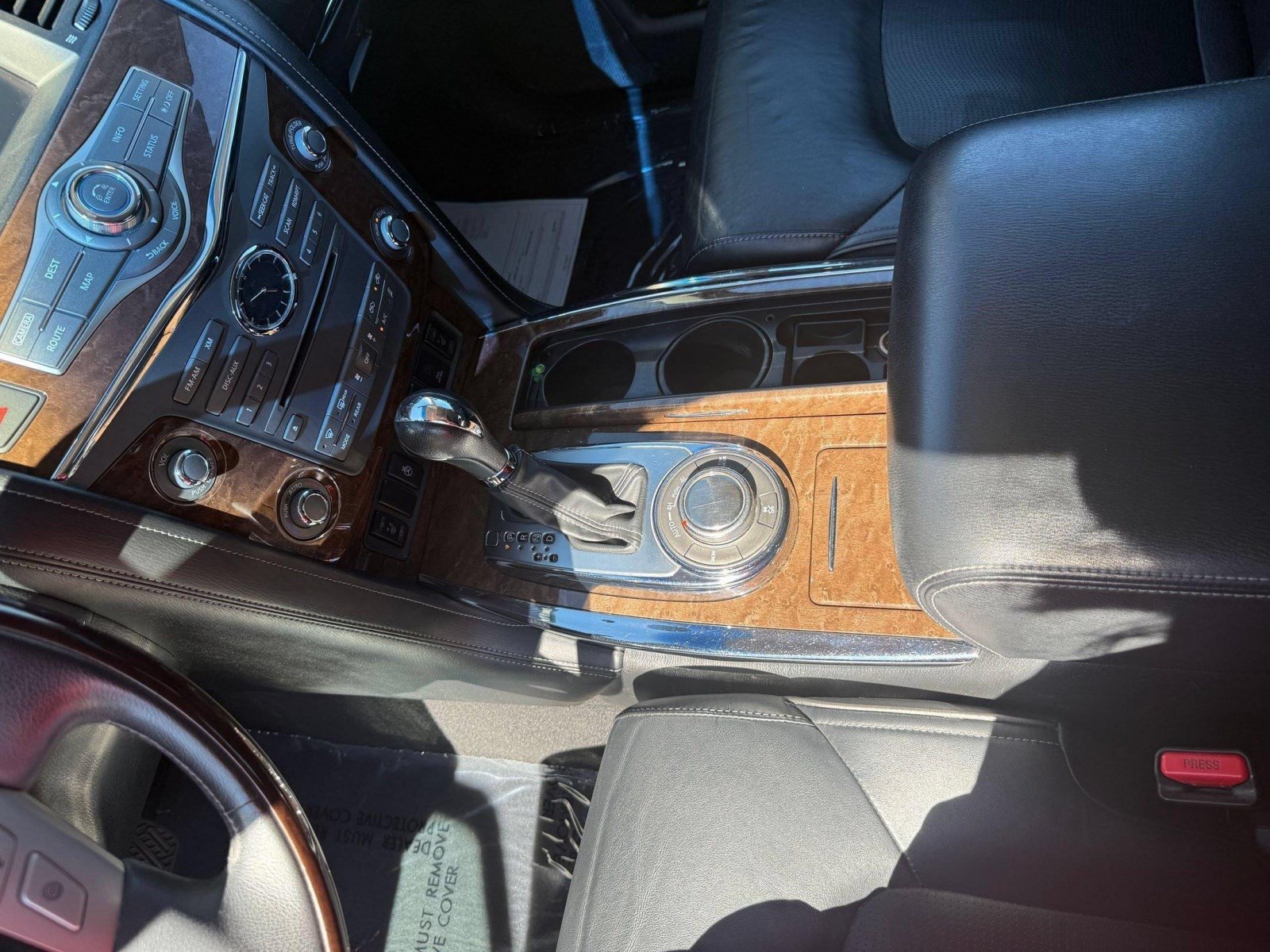 Used 2016 INFINITI QX80 4WD w/ Driver's Assistance Package image 23