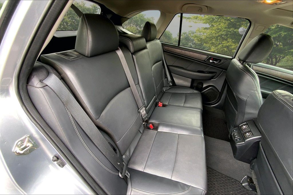 Used 2019 Subaru Outback 2.5i Limited AWD/4WD image 25