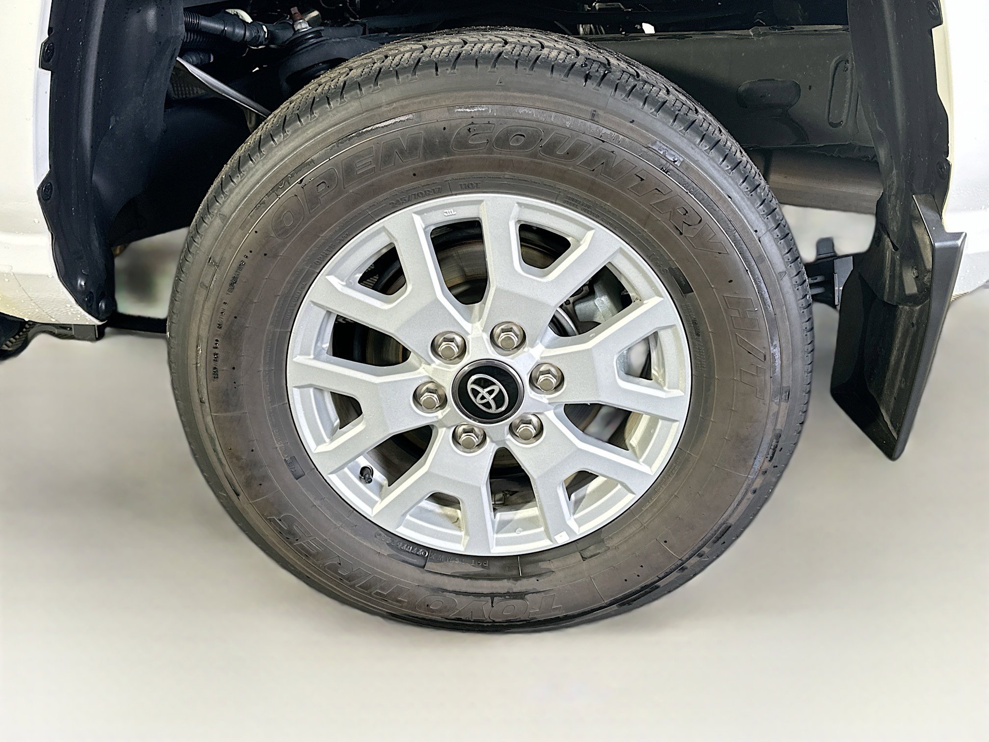 Used 2024 Toyota Tacoma SR image 11