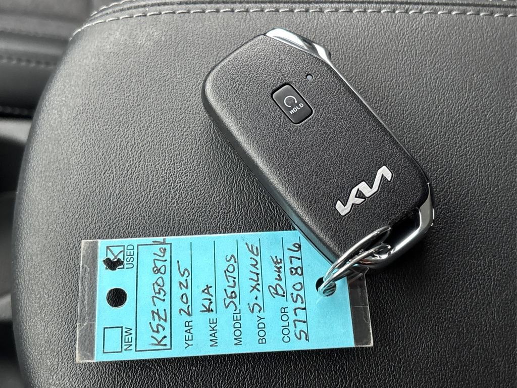 Certified 2025 Kia Seltos S image 35