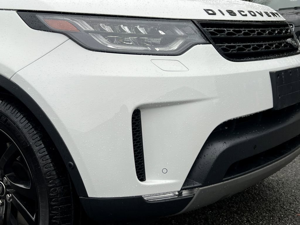 Used 2019 Land Rover Discovery HSE image 10