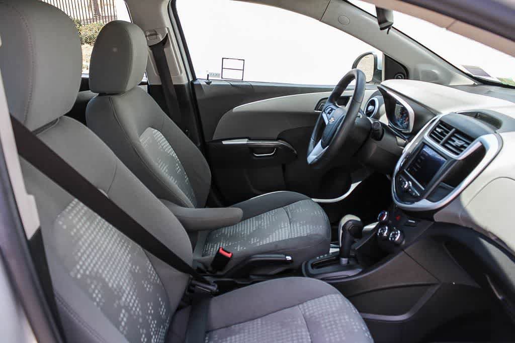 Used 2020 Chevrolet Sonic LT FWD image 16