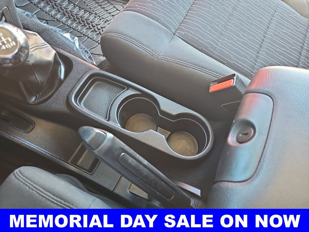 Used 2012 Jeep Wrangler Sport AWD/4WD image 23