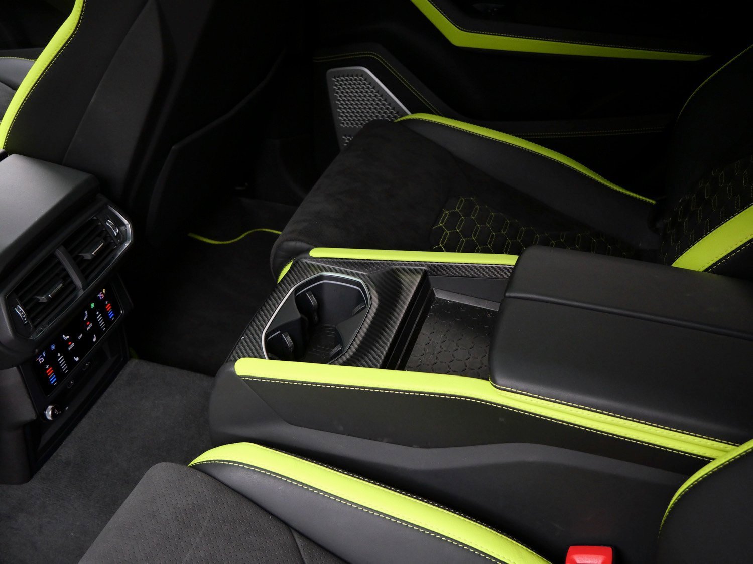 Used 2022 Lamborghini Urus image 22