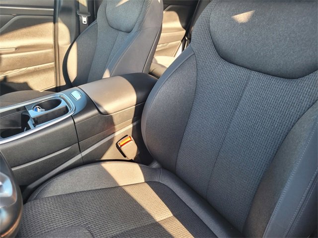 Used 2023 Hyundai Santa Fe SEL image 13
