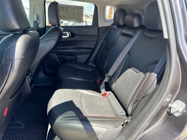 Certified 2022 Jeep Compass Trailhawk w/ Trailhawk Elite Group AWD/4WD image 11