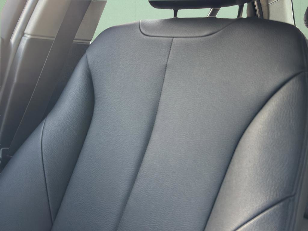 Used 2017 BMW 320i Sedan w/ Driver Assistance Package image 45