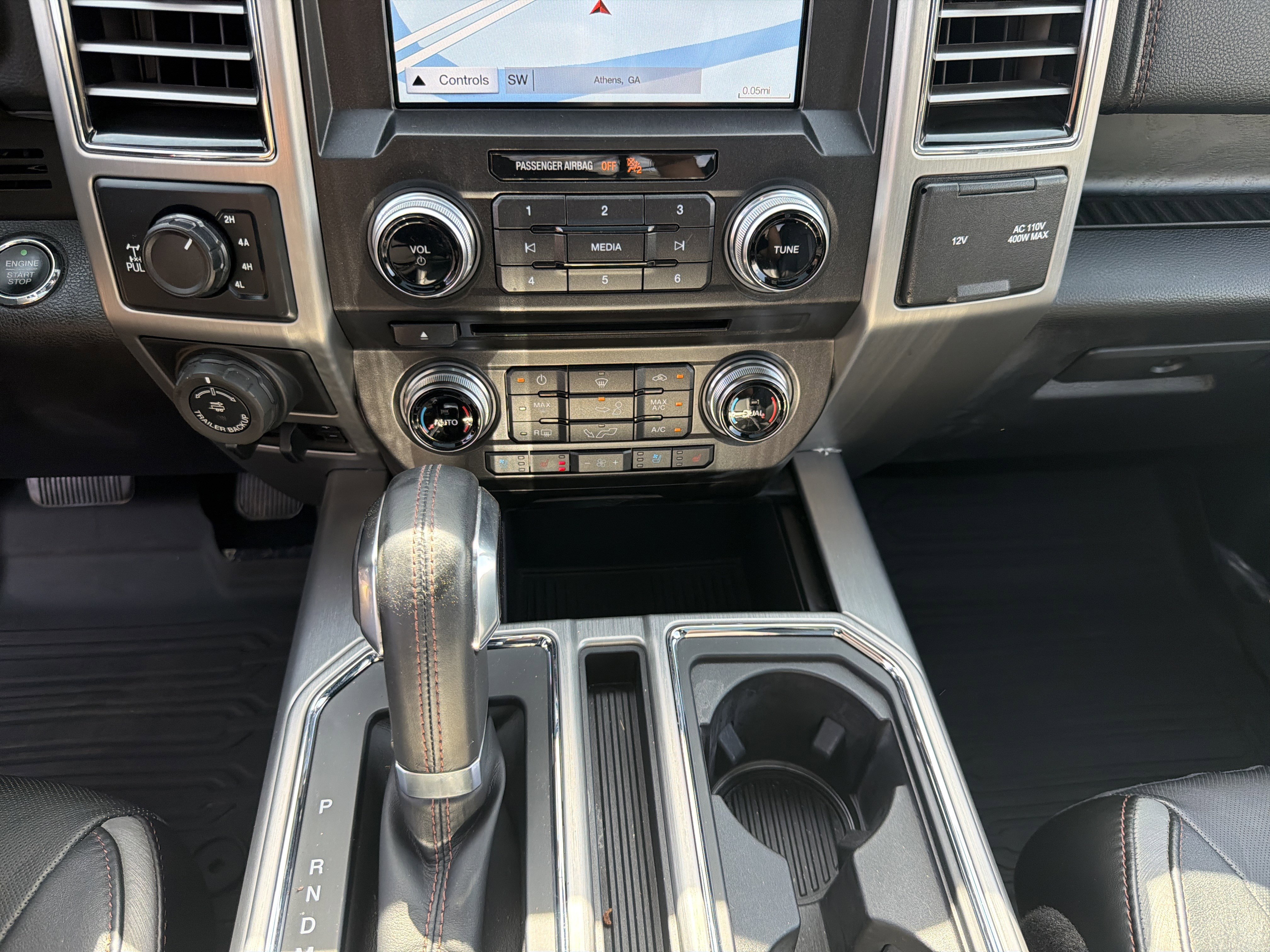 Used 2018 Ford F150 Platinum w/ Equipment Group 701A Luxury image 31