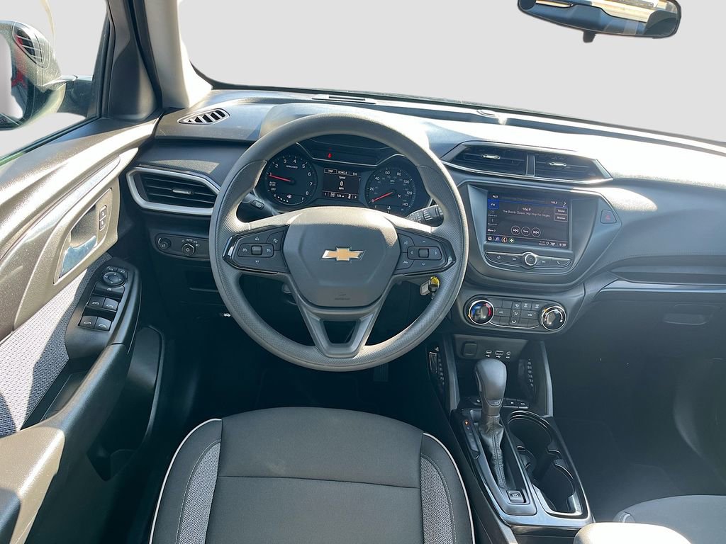 Used 2023 Chevrolet TrailBlazer LS image 21