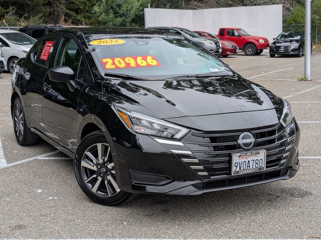 Used 2025 Nissan Versa S w/ S Plus Package FWD image 2