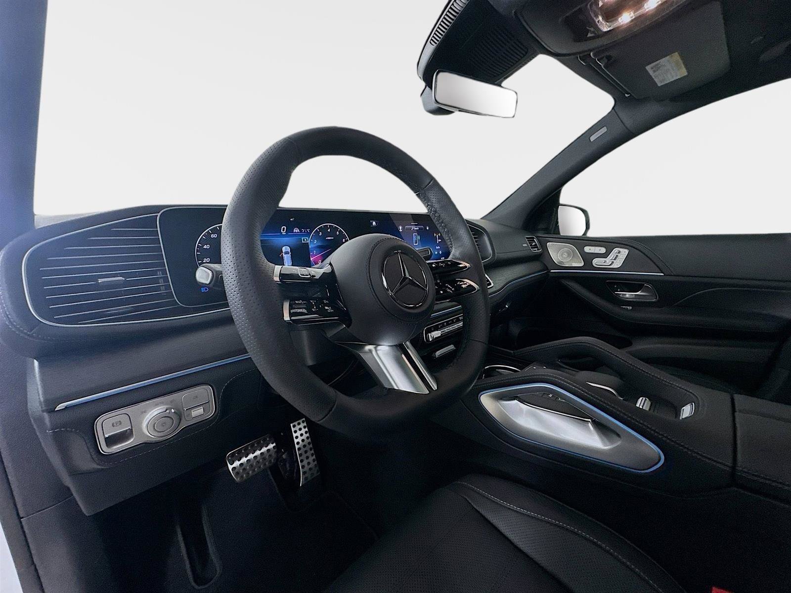 Used 2026 Mercedes-Benz GLS 580 4MATIC image 9