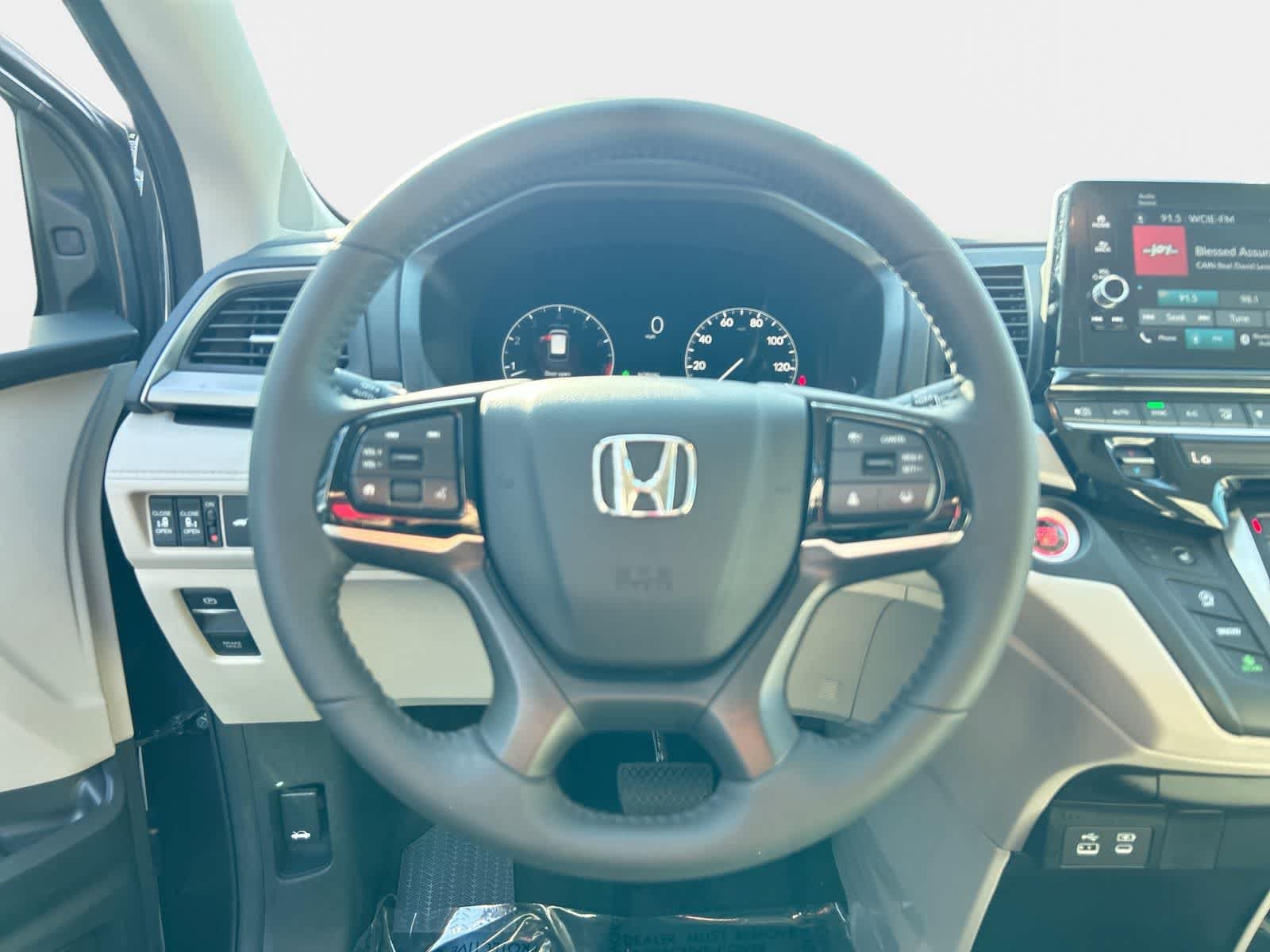 Used 2026 Honda Odyssey EX-L image 16