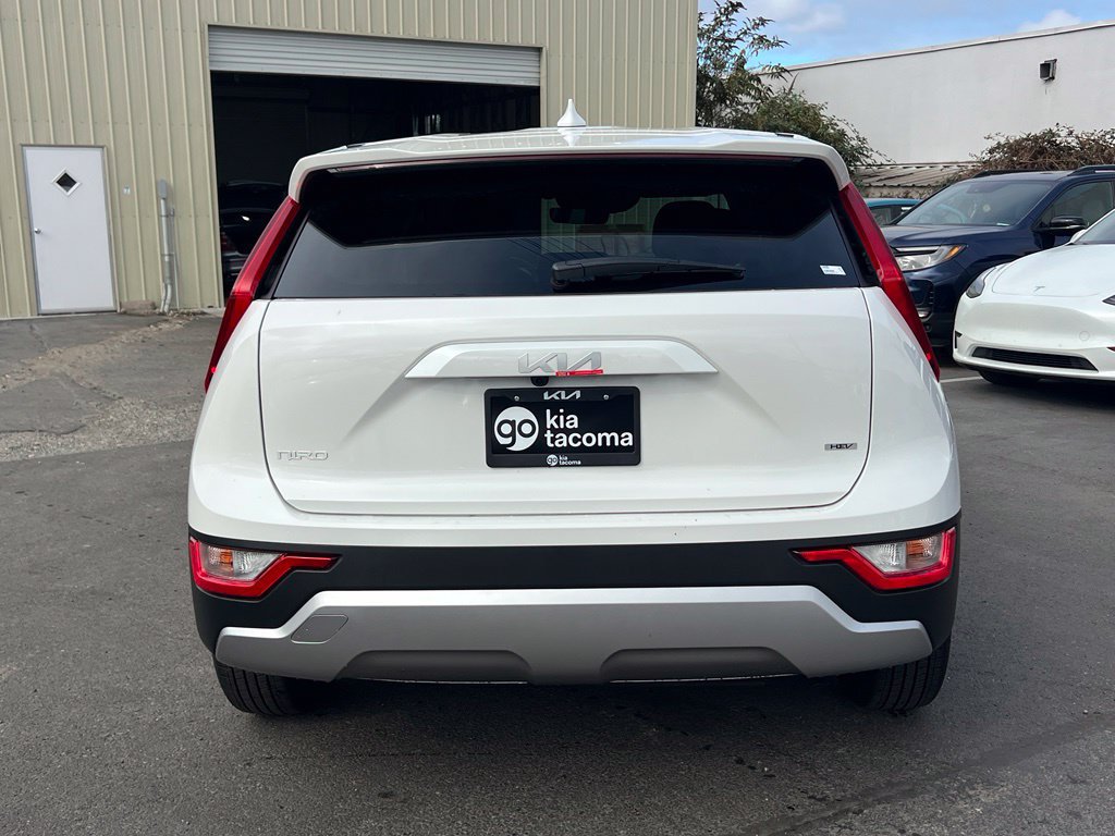 Certified 2026 Kia Niro LX FWD image 10