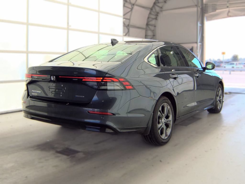 Used 2025 Honda Accord EX-L image 3