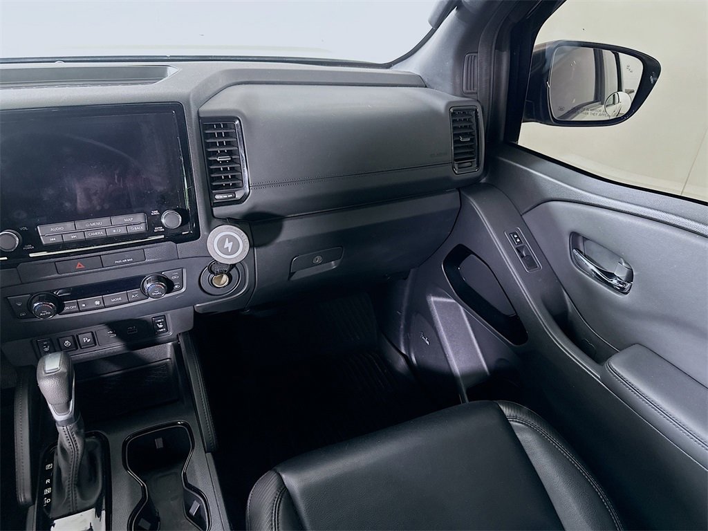 Used 2022 Nissan Frontier PRO-4X w/ Pro-4X Premium Package image 19