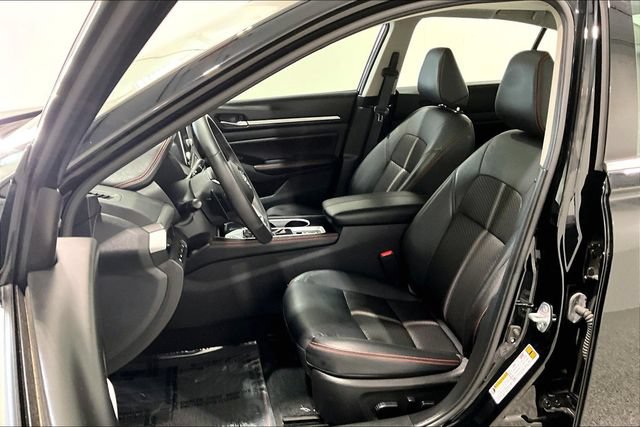 Used 2024 Nissan Altima 2.5 SR AWD/4WD image 26