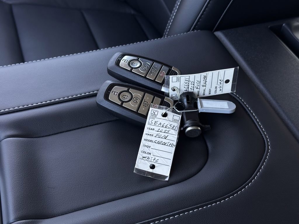 New 2025 Ford Expedition Platinum w/ Driver's Package image 67