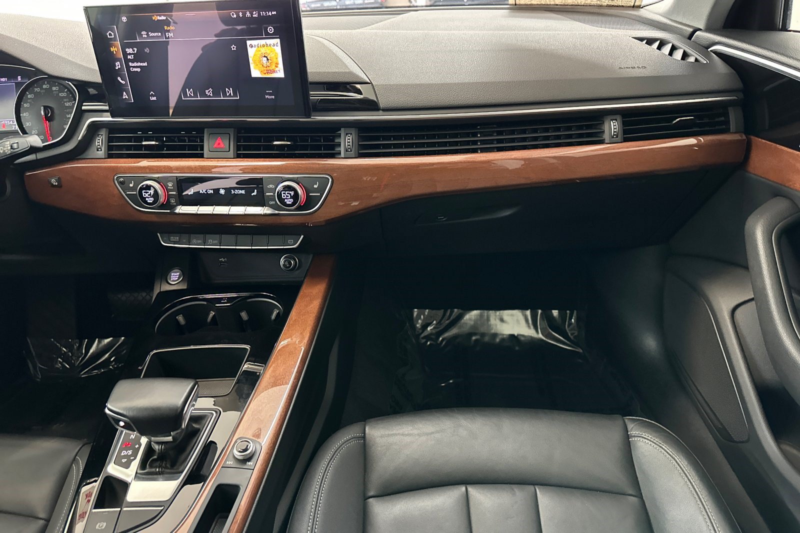 Used 2020 Audi A4 2.0T Premium w/ Convenience Package FWD image 28