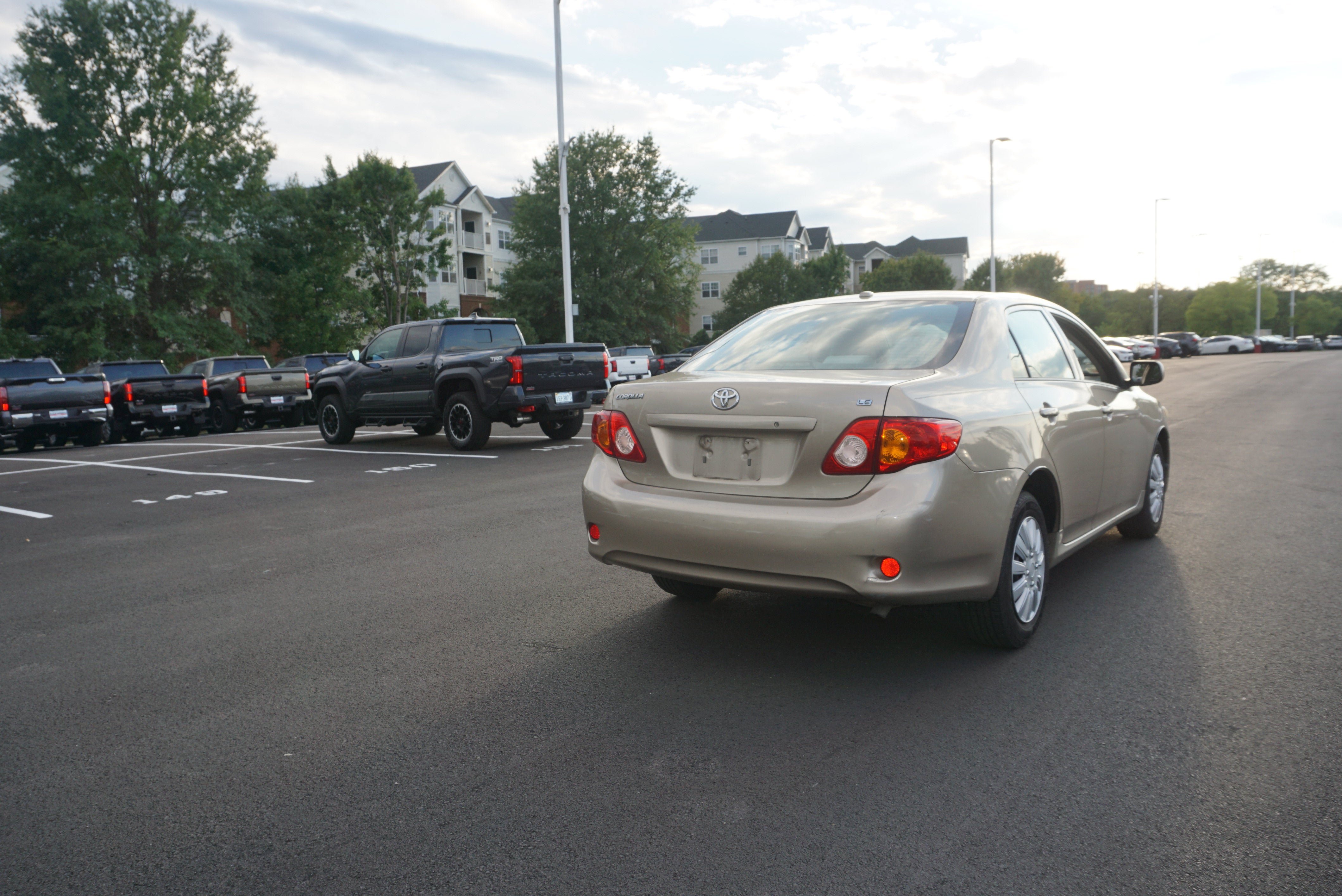 Used 2010 Toyota Corolla FWD image 3