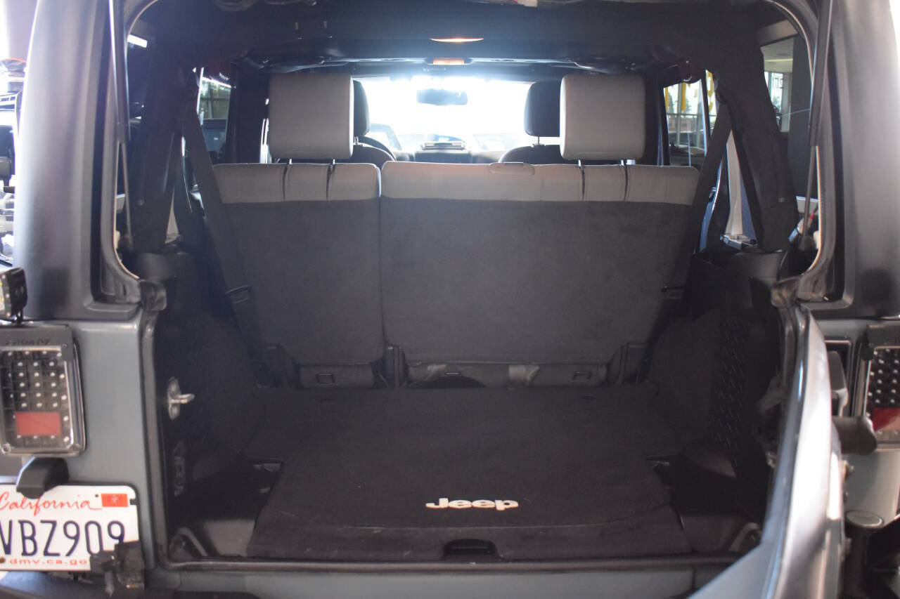 Used 2014 Jeep Wrangler Unlimited Sport w/ Quick Order Package 24S AWD/4WD image 80