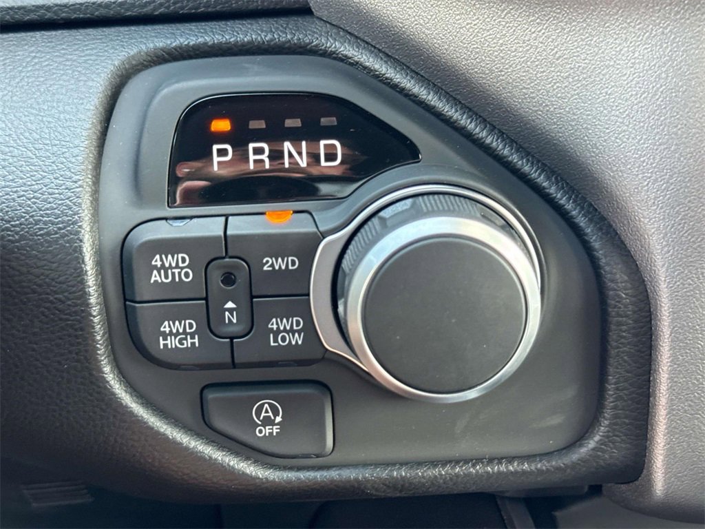 New 2026 RAM 1500 4x4 Crew Cab image 22