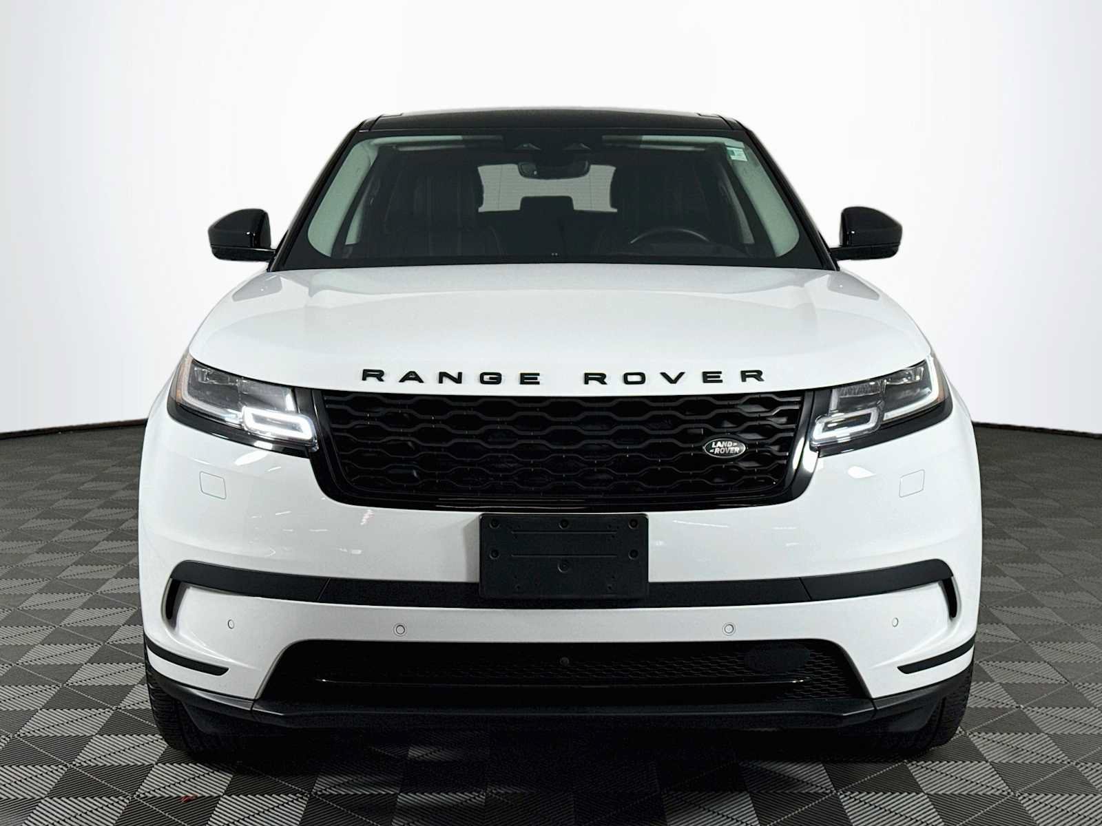 Used 2021 Land Rover Range Rover Velar S AWD/4WD image 2