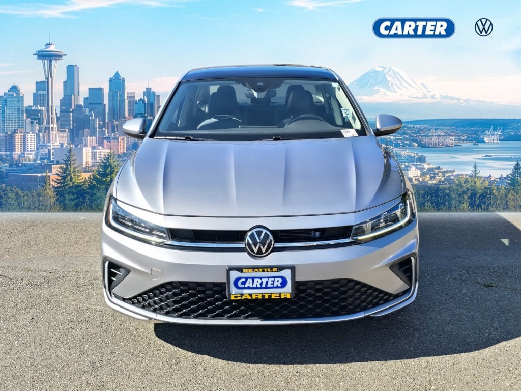 Used 2025 Volkswagen Jetta SE FWD image 8