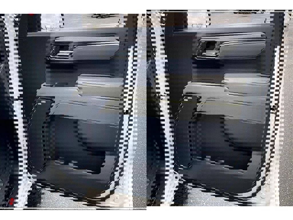 Used 2025 Chevrolet Silverado 1500 ZR2 w/ Technology Package image 25