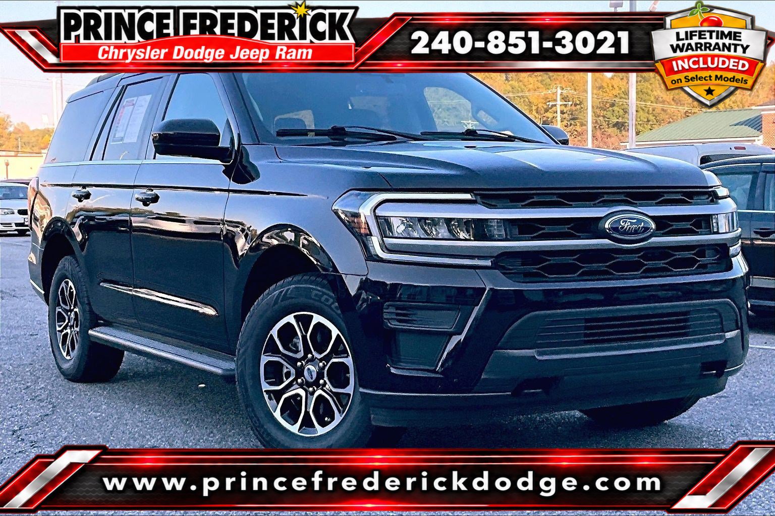 Used 2023 Ford Expedition XLT AWD/4WD image 1