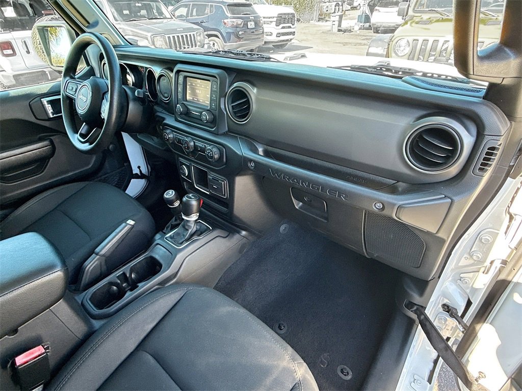 Used 2021 Jeep Wrangler Unlimited Sport image 33