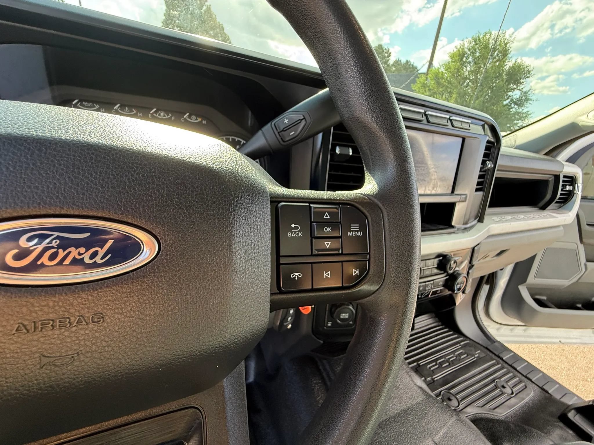 Used 2023 Ford F250 XL w/ XL Off-Road Package AWD/4WD image 27