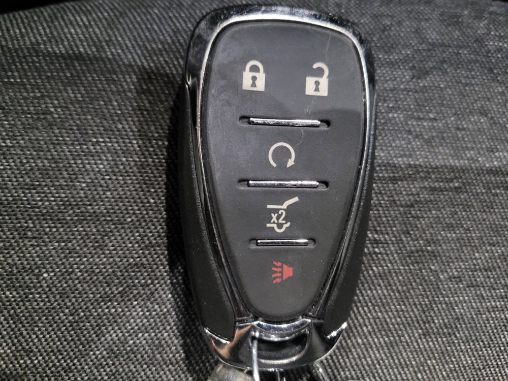 Used 2023 Chevrolet Equinox LT AWD/4WD image 32