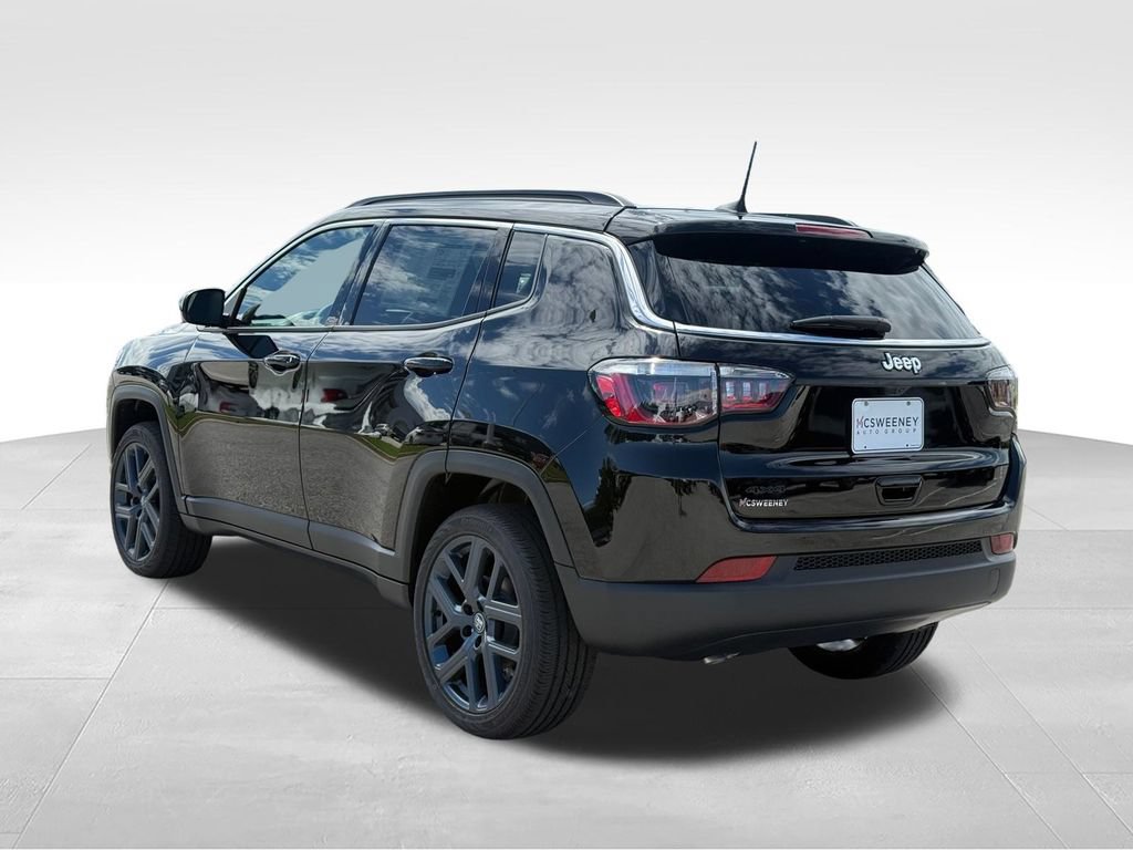 New 2026 Jeep Compass Latitude AWD/4WD image 3