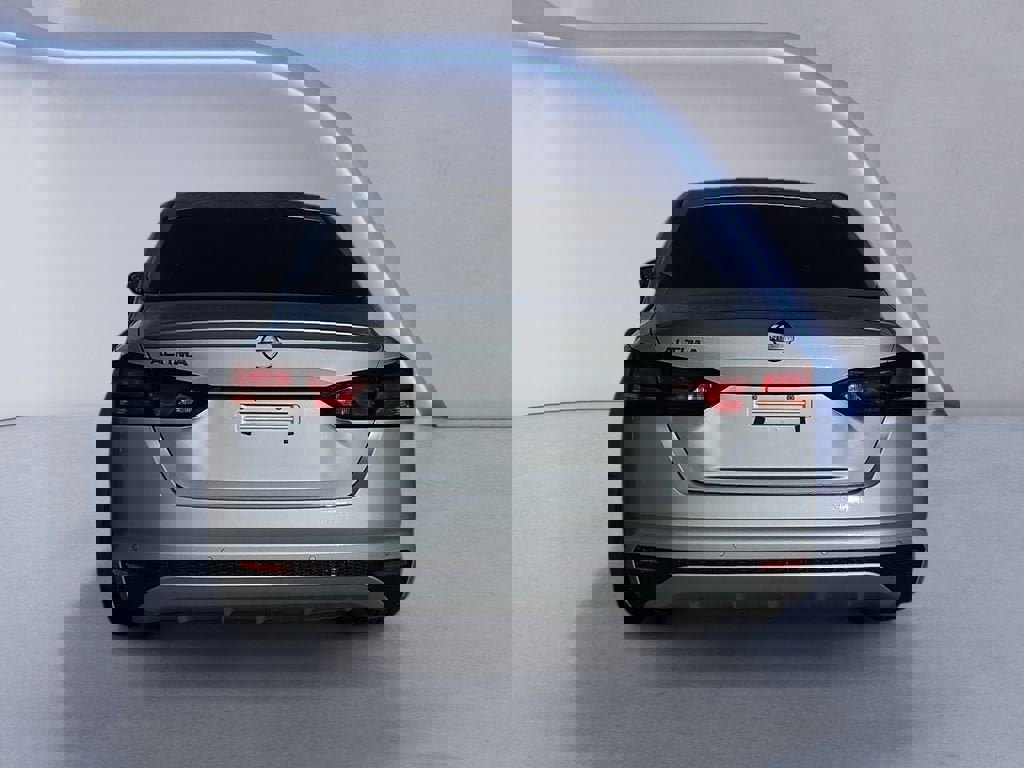 Used 2023 Nissan Altima 2.5 S image 4