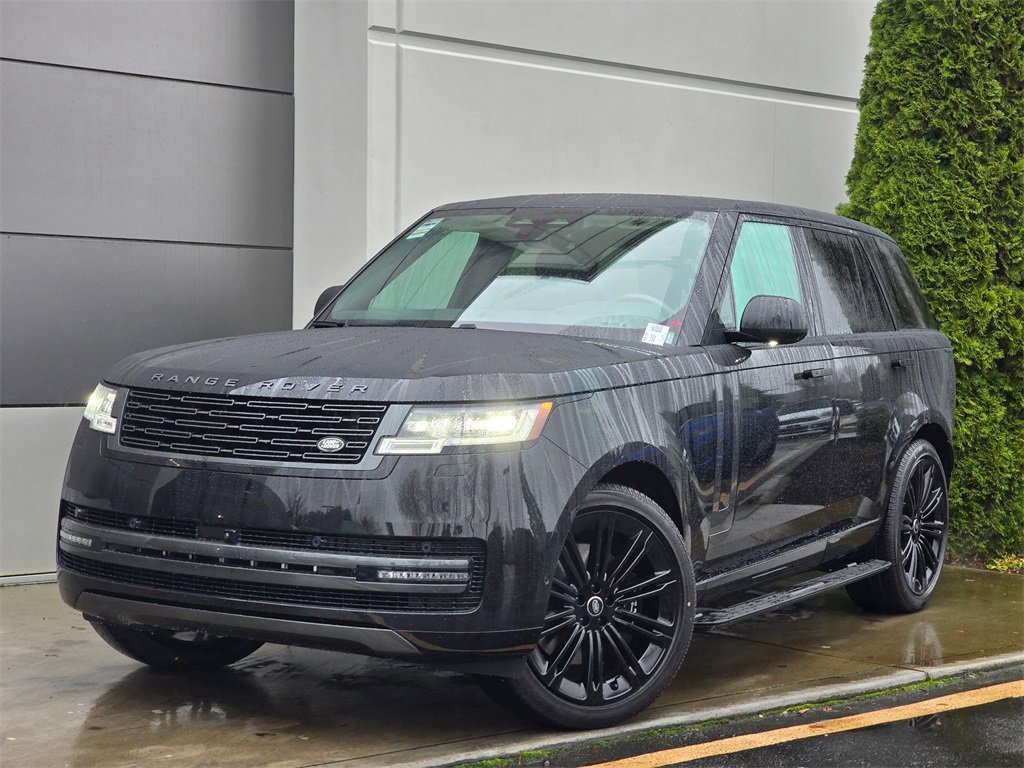 New 2025 Land Rover Range Rover SE