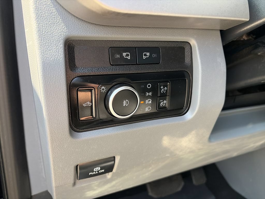 Used 2024 Ford F350 XLT w/ FX4 Off-Road Package AWD/4WD image 19