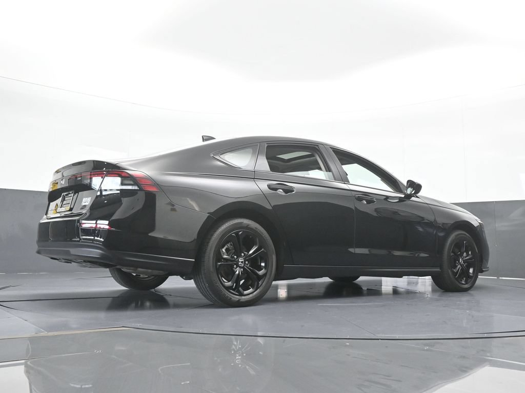 Used 2025 Honda Accord SE image 59