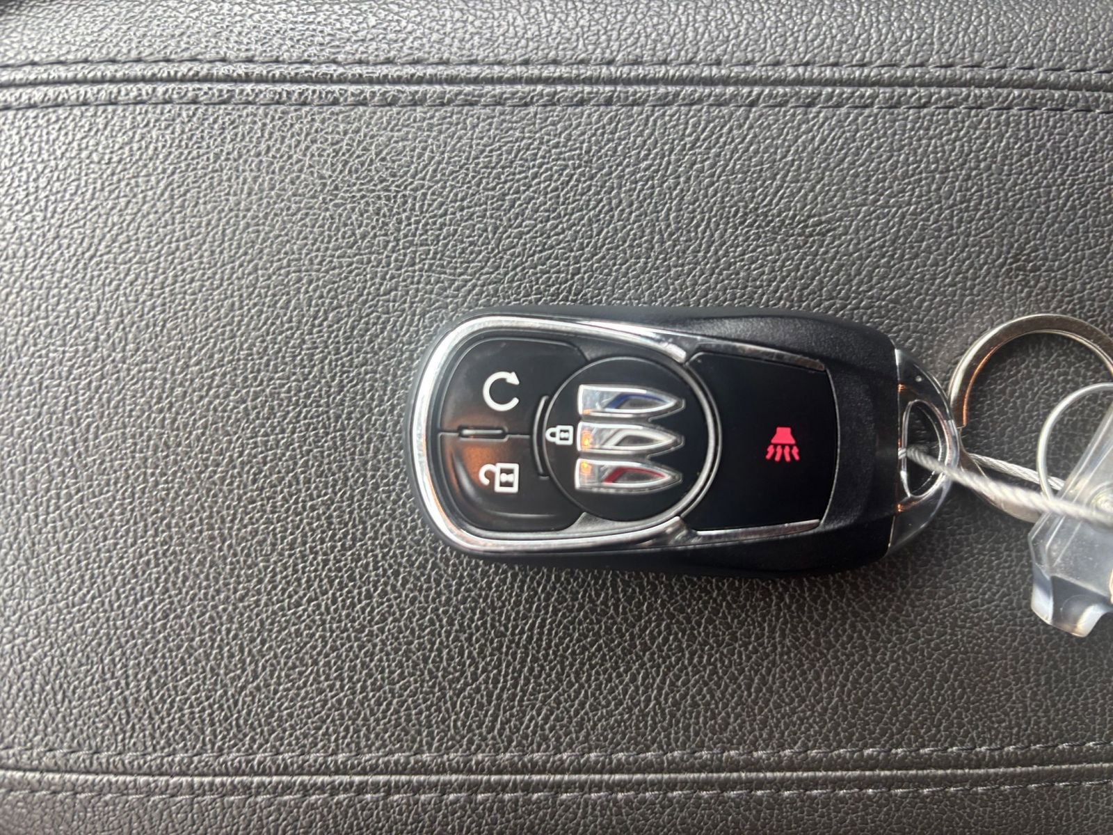 Used 2025 Buick Encore GX Preferred image 24