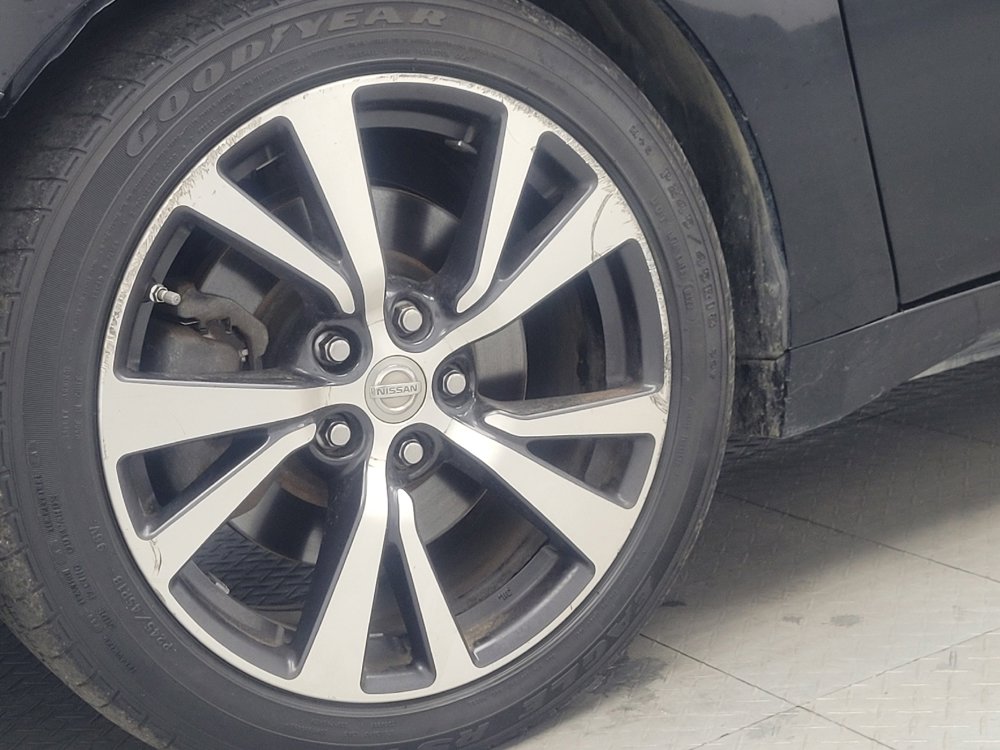 Used 2016 Nissan Maxima Platinum image 31