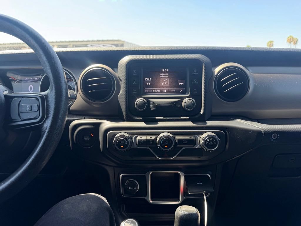 Used 2021 Jeep Wrangler Unlimited Sport AWD/4WD image 9