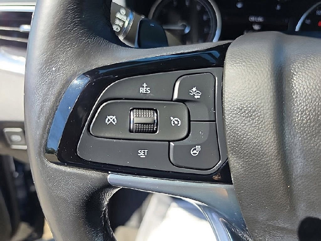 Used 2023 Buick Enclave Essence AWD/4WD image 28