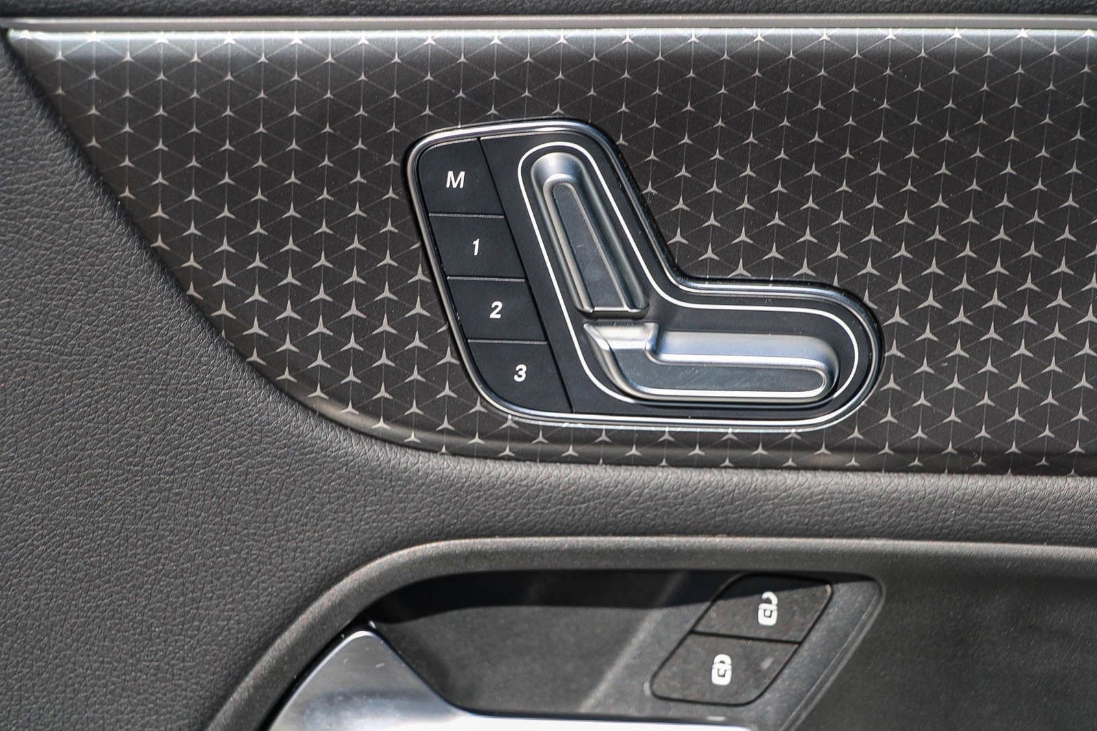 Certified 2025 Mercedes-Benz GLA 250 4MATIC image 20