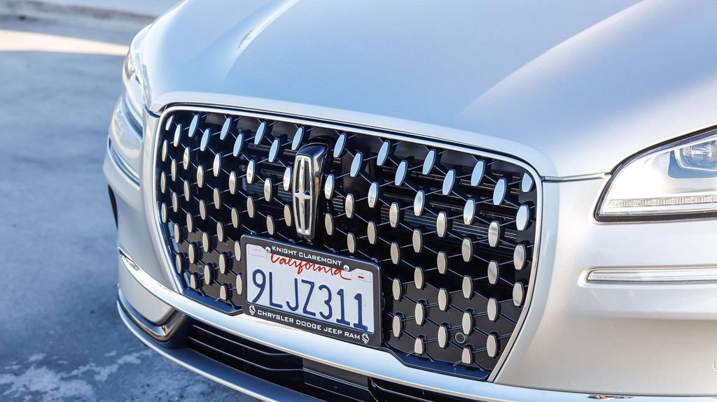 Used 2024 Lincoln Corsair Reserve w/ Equipment Group 201A image 6