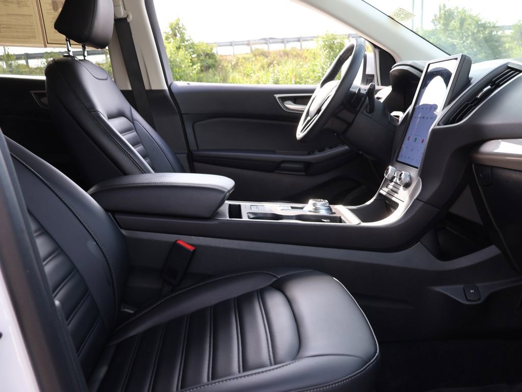 Used 2024 Ford Edge SEL w/ Convenience Package AWD/4WD image 10