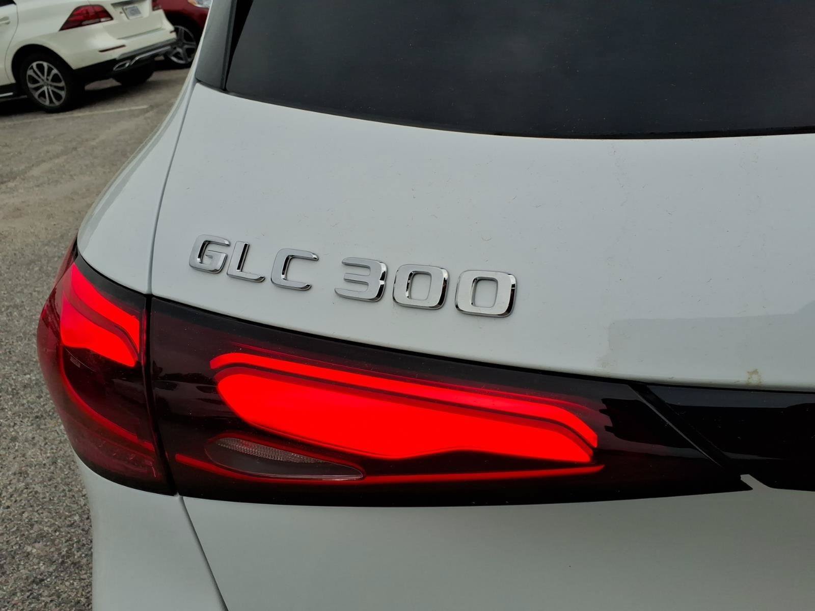 New 2026 Mercedes-Benz GLC 300 4MATIC image 9