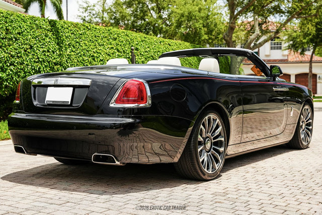 Used 2019 Rolls-Royce Dawn RWD image 8