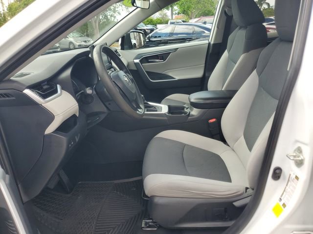 Used 2019 Toyota RAV4 XLE FWD image 14
