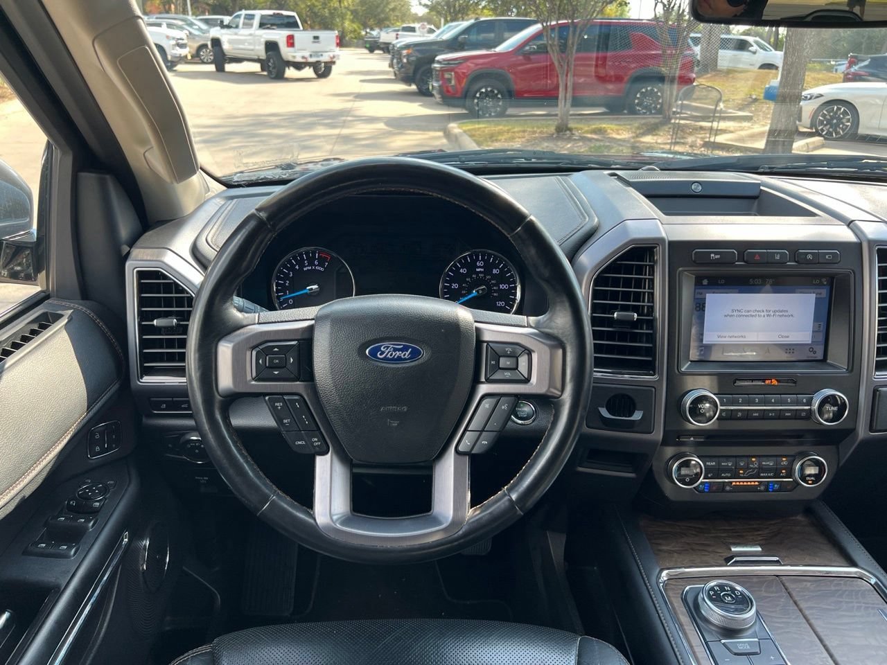 Used 2018 Ford Expedition Max Platinum RWD image 14