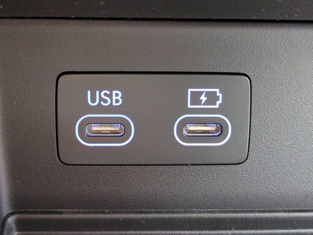 Certified 2025 Genesis GV80 3.5T Prestige AWD/4WD image 20